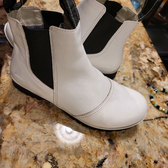 Jambu Jsu Eagle Ankle Boots, Size: 8 Medium; Water Resistant Chelsea Boots - Picture 13 of 14